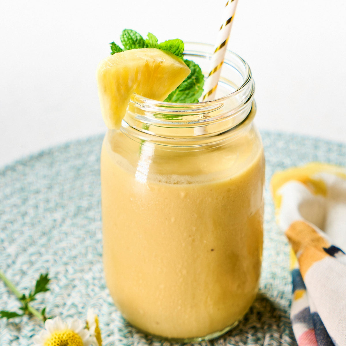 GOLDEN SMOOTHIE ( Phoon Huat X All Things Delicious)