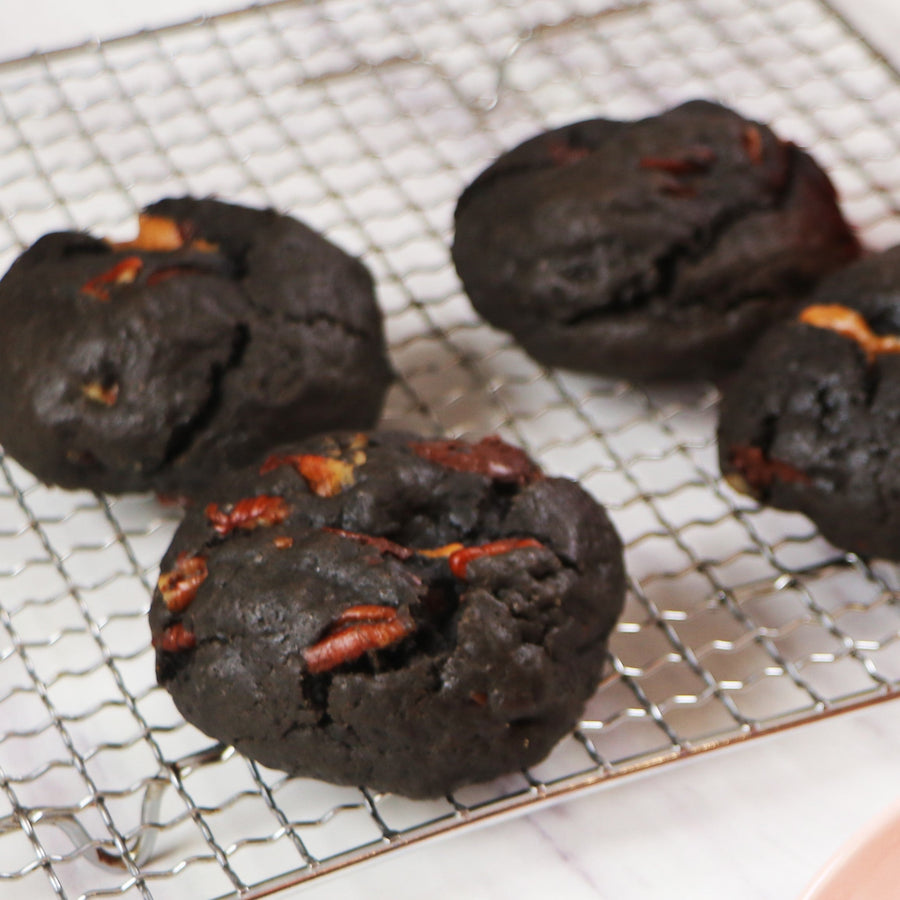 Black Beauty Biscoff Chew Cookies