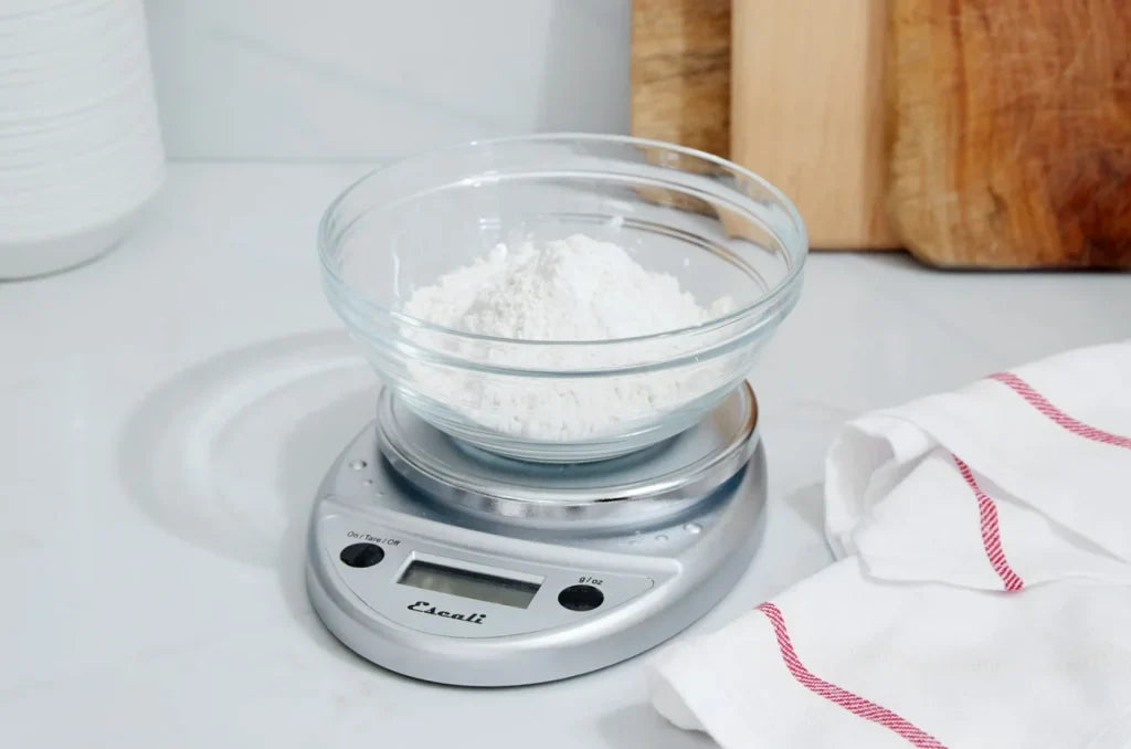 How to measure flour the right way